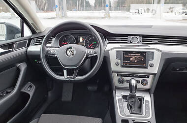 Універсал Volkswagen Passat 2015 в Ковелі