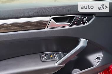Седан Volkswagen Passat 2015 в 