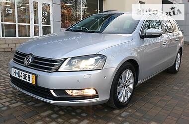 Универсал Volkswagen Passat 2012 в Одессе