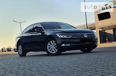 Седан Volkswagen Passat 2017 в Мукачево