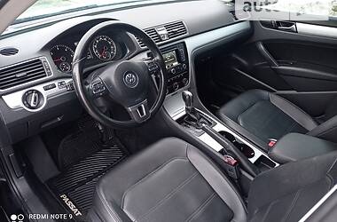 Седан Volkswagen Passat 2012 в Бродах