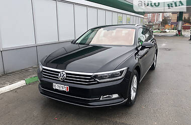 Універсал Volkswagen Passat 2016 в Тернополі