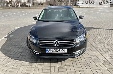 Седан Volkswagen Passat 2015 в Мариуполе