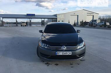 Седан Volkswagen Passat 2013 в Каневе