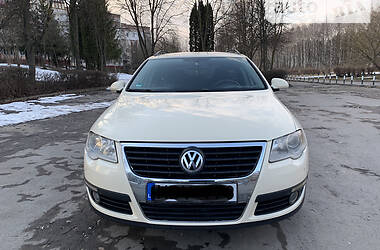 Универсал Volkswagen Passat 2008 в Киеве