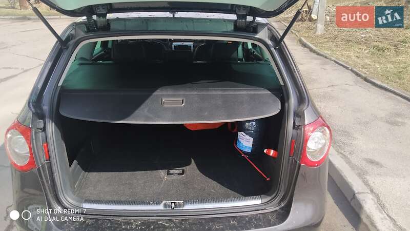 Універсал Volkswagen Passat 2006 в Львові