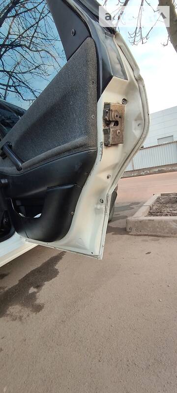 Седан Volkswagen Passat 1989 в Кривому Розі