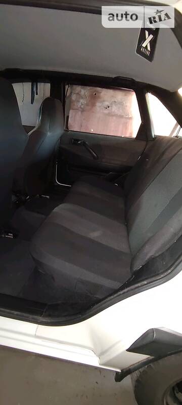 Седан Volkswagen Passat 1989 в Кривому Розі