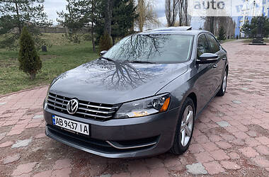 Седан Volkswagen Passat 2012 в Виннице