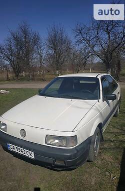 Седан Volkswagen Passat 1989 в Звенигородке