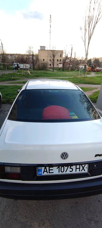 Седан Volkswagen Passat 1989 в Кривому Розі