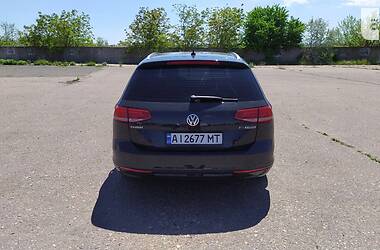 Універсал Volkswagen Passat 2016 в Одесі