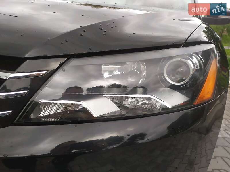 Седан Volkswagen Passat 2013 в Львове