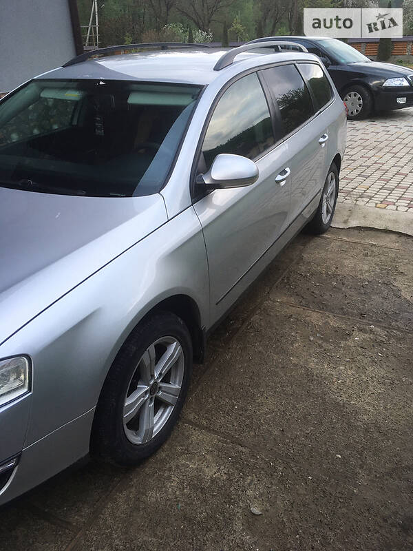 Універсал Volkswagen Passat 2010 в Чернівцях