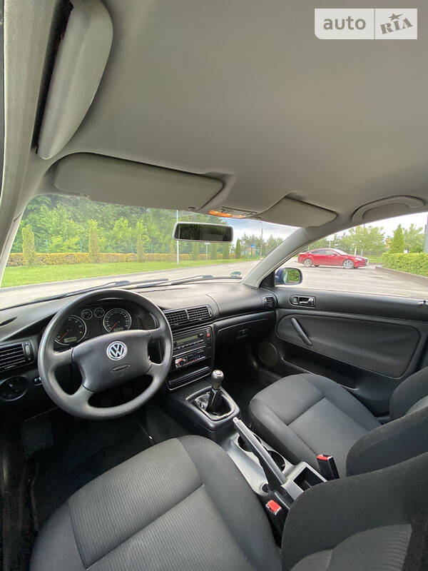 Универсал Volkswagen Passat 2001 в Виннице