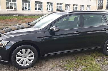 Универсал Volkswagen Passat 2015 в Калуше