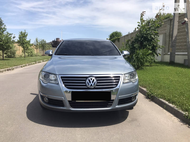 Седан Volkswagen Passat 2010 в Харкові