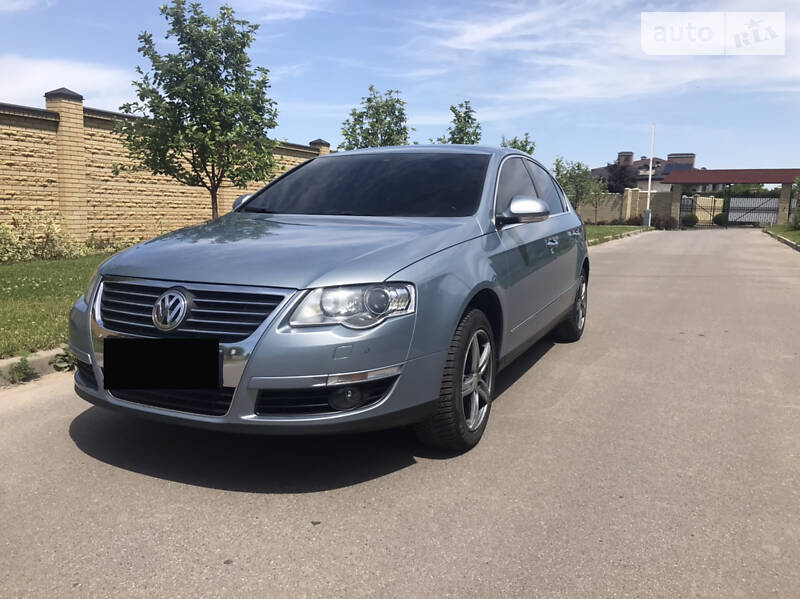 Седан Volkswagen Passat 2010 в Харкові