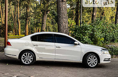 Седан Volkswagen Passat 2012 в Борисполе