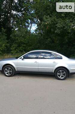 Седан Volkswagen Passat 2005 в Ирпене