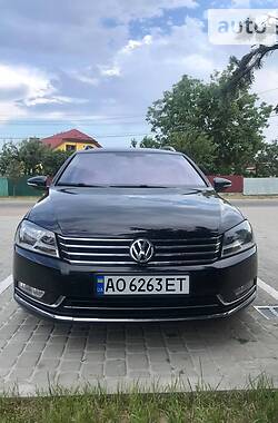 Универсал Volkswagen Passat 2011 в Мукачево