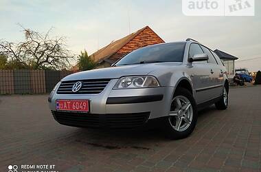 Універсал Volkswagen Passat 2002 в Сарнах