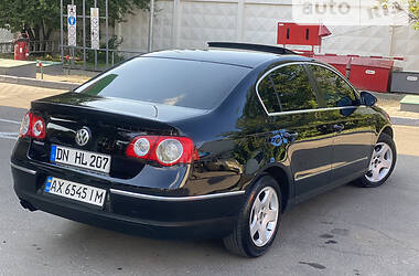 Седан Volkswagen Passat 2005 в Одесі