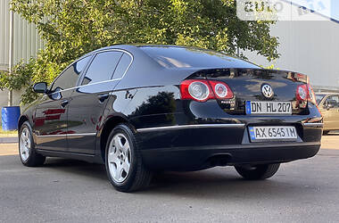 Седан Volkswagen Passat 2005 в Одесі