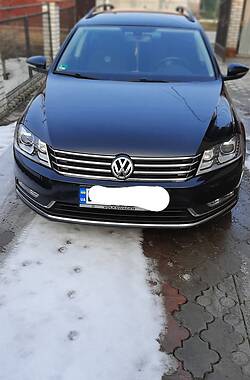 Універсал Volkswagen Passat 2013 в Тернополі