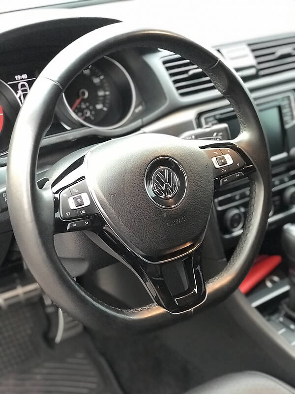 Седан Volkswagen Passat 2018 в Каменском