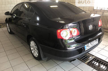 Седан Volkswagen Passat 2008 в Кривому Розі