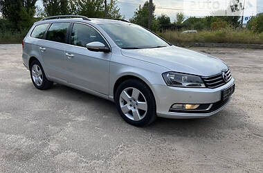 Универсал Volkswagen Passat 2011 в Житомире