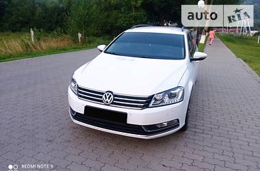 Універсал Volkswagen Passat 2012 в Сваляві