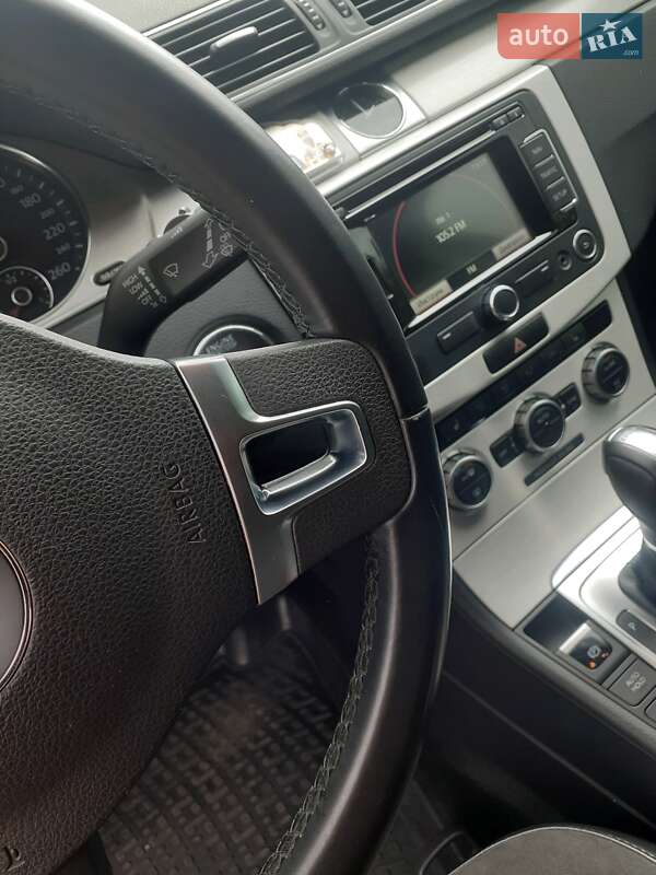 Седан Volkswagen Passat 2013 в Ужгороде фото 26 Седан Volkswagen Passat 2013 в Ужгороде