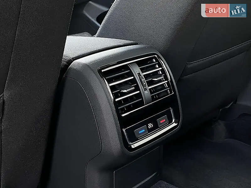 Универсал Volkswagen Passat 2017 в Сарнах