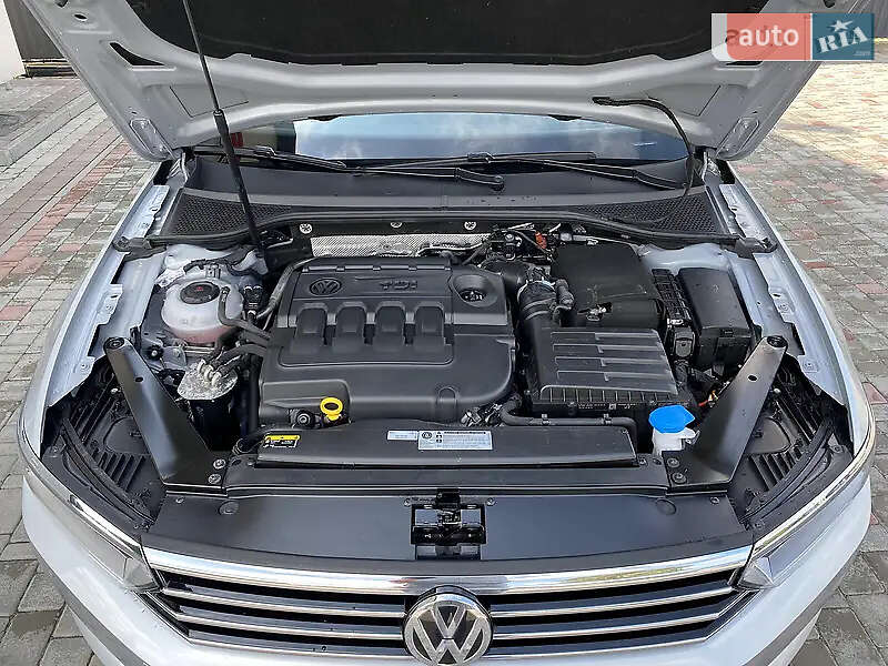 Универсал Volkswagen Passat 2017 в Сарнах