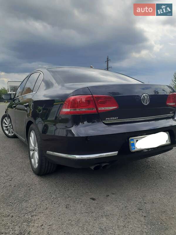 Седан Volkswagen Passat 2013 в Ужгороде фото 9 Седан Volkswagen Passat 2013 в Ужгороде