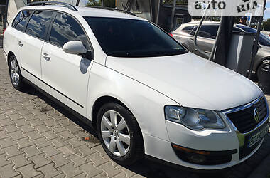 Універсал Volkswagen Passat 2008 в Самборі