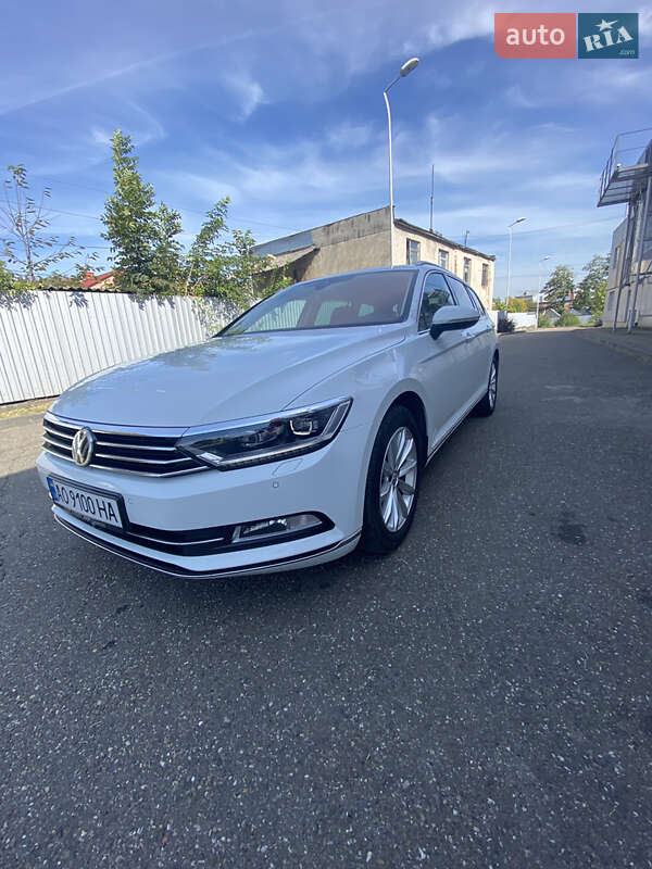 Універсал Volkswagen Passat 2017 в Іршаві