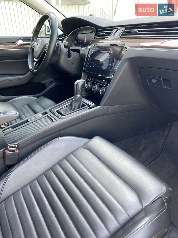 Універсал Volkswagen Passat 2017 в Іршаві