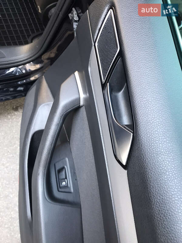 Универсал Volkswagen Passat 2017 в Хмельницком