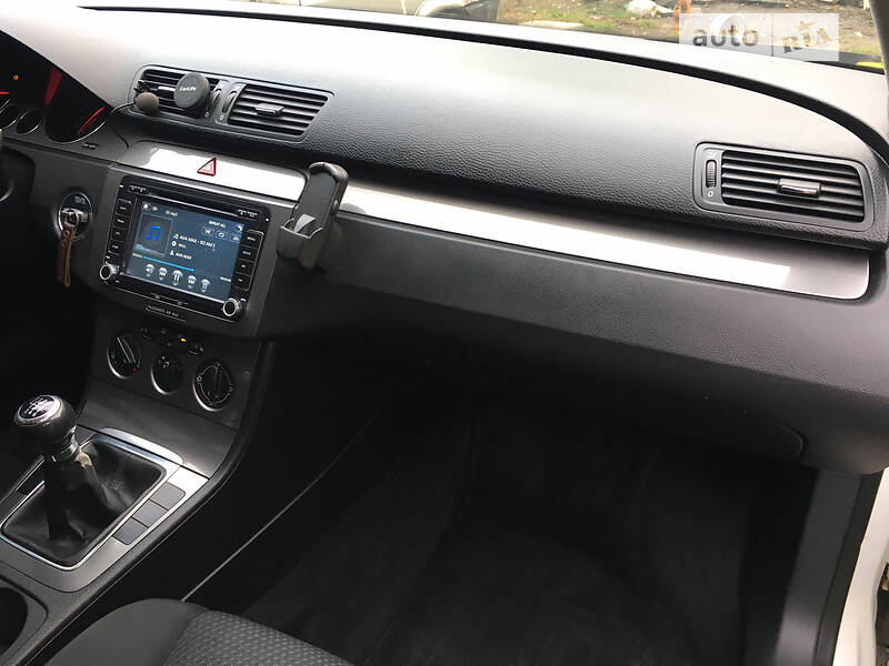 Универсал Volkswagen Passat 2008 в Самборе