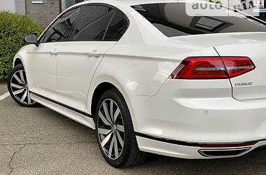 Седан Volkswagen Passat 2018 в 