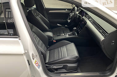 Седан Volkswagen Passat 2018 в 