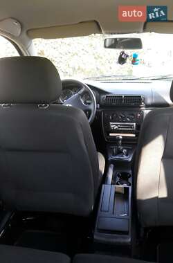 Универсал Volkswagen Passat 2001 в 