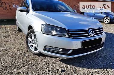 Универсал Volkswagen Passat 2011 в Дрогобыче