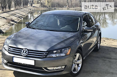 Седан Volkswagen Passat 2015 в Кропивницком