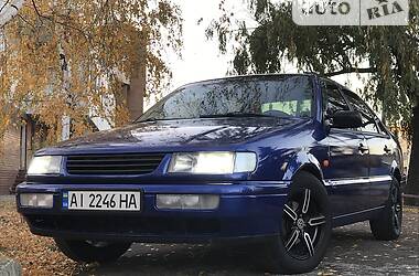 Седан Volkswagen Passat 1999 в Киеве