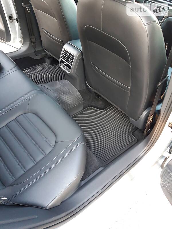 Седан Volkswagen Passat 2016 в Одессе