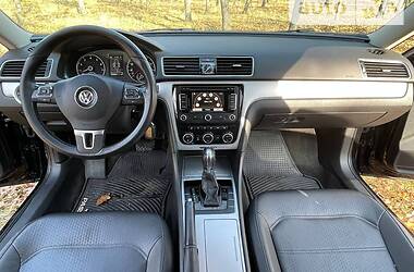 Седан Volkswagen Passat 2012 в Николаеве